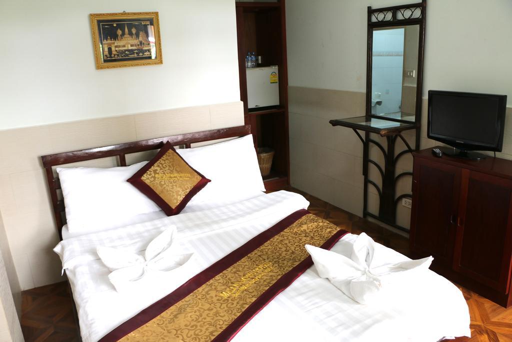 Mali Namphu Hotel Vientiane Exterior foto